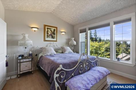 1899 SE Oar Drive Lincoln City OR 97367