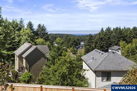 1899 SE Oar Drive Lincoln City OR 97367