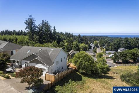 1899 SE Oar Drive Lincoln City OR 97367