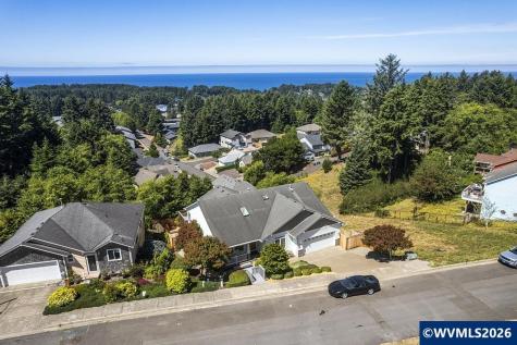 1899 SE Oar Drive Lincoln City OR 97367