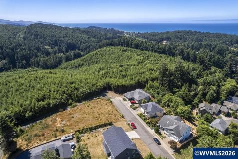 1899 SE Oar Drive Lincoln City OR 97367