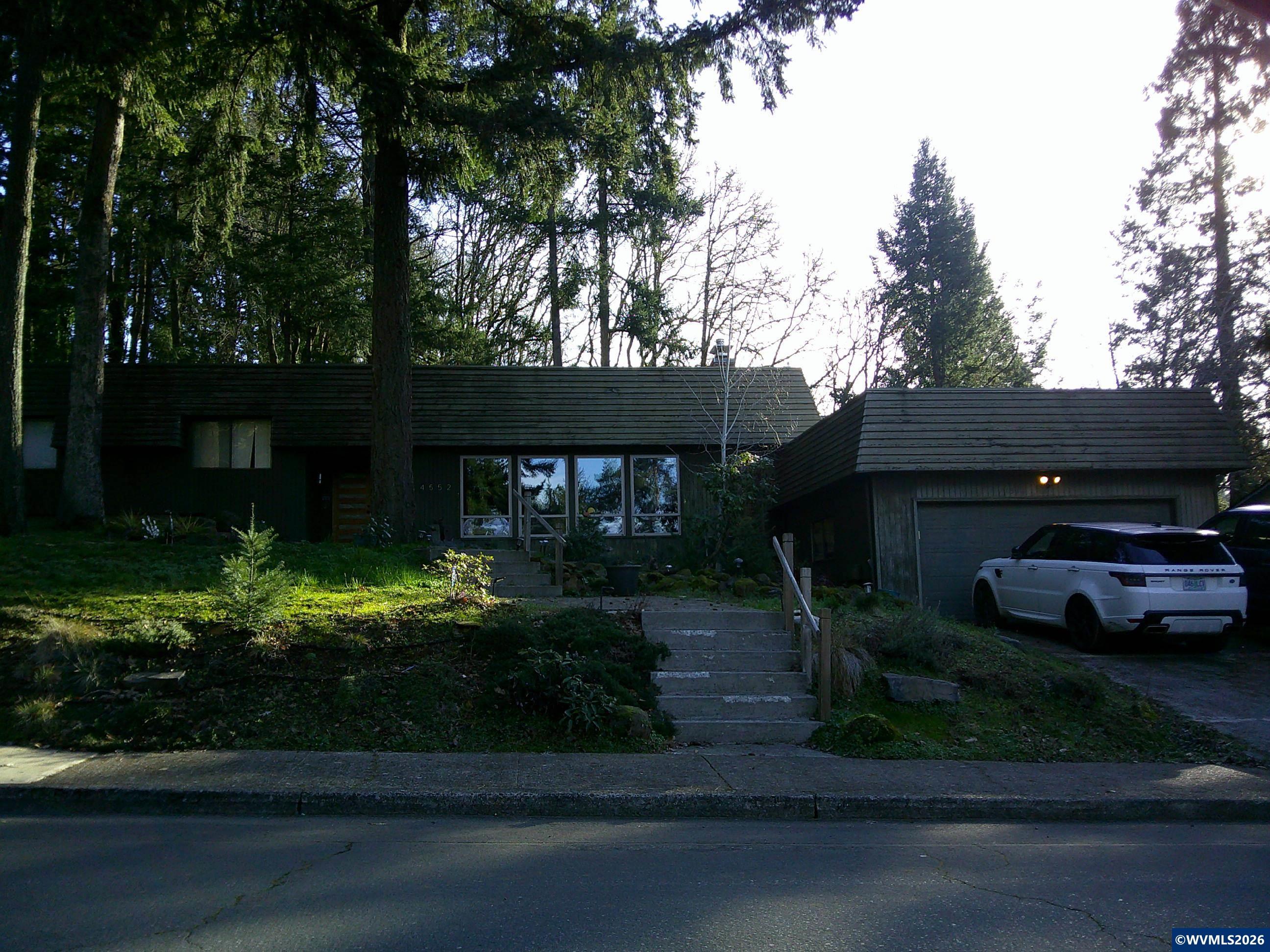 4552 Century Drive S Salem OR 97302