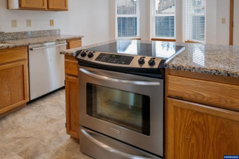 5847 Cobalt Lp SE Salem OR 97306