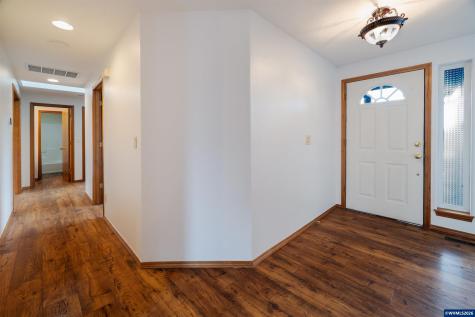 5847 Cobalt Lp SE Salem OR 97306