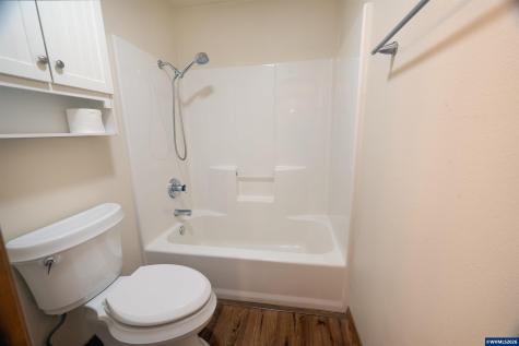 5847 Cobalt Lp SE Salem OR 97306
