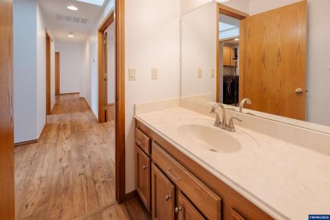 5847 Cobalt Lp SE Salem OR 97306