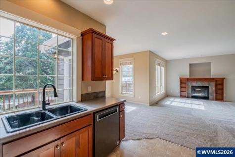 650 Burley Hill Lp NW Salem OR 97304