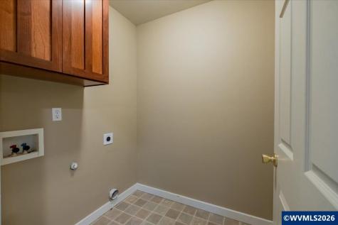650 Burley Hill Lp NW Salem OR 97304