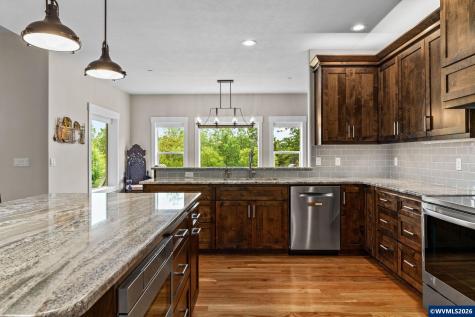 3176 SW Hawkeye Avenue Corvallis OR 97333