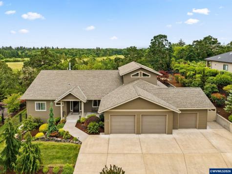 3176 SW Hawkeye Avenue Corvallis OR 97333