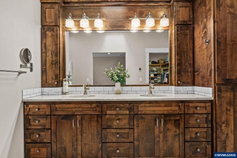 3176 SW Hawkeye Avenue Corvallis OR 97333