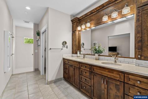 3176 SW Hawkeye Avenue Corvallis OR 97333