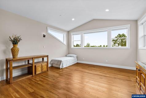 3176 SW Hawkeye Avenue Corvallis OR 97333