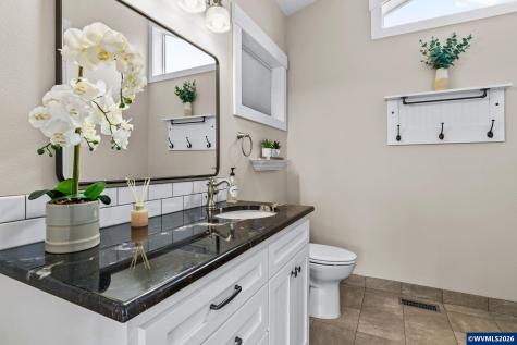3176 SW Hawkeye Avenue Corvallis OR 97333