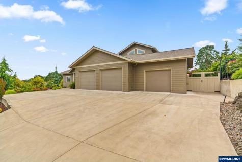 3176 SW Hawkeye Avenue Corvallis OR 97333