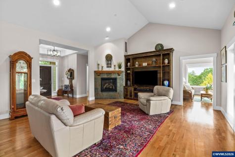 3176 SW Hawkeye Avenue Corvallis OR 97333