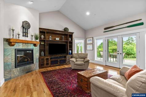 3176 SW Hawkeye Avenue Corvallis OR 97333