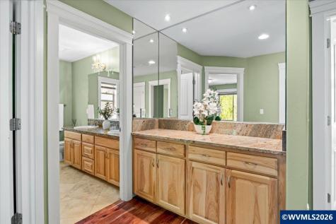 1667 Ptarmigan Street NW Salem OR 97304