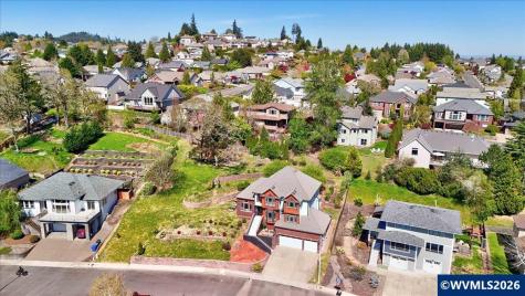 1667 Ptarmigan Street NW Salem OR 97304