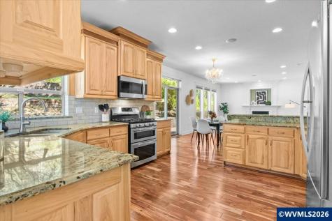 1667 Ptarmigan Street NW Salem OR 97304