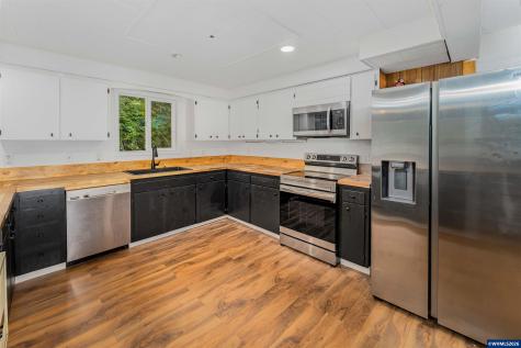203 5th Avenue Sweet Home OR 97386