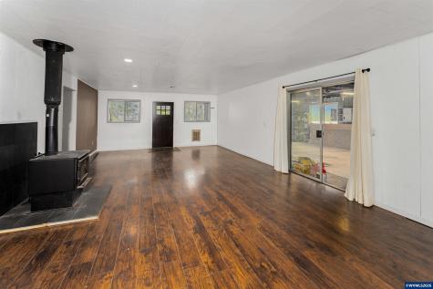 203 5th Avenue Sweet Home OR 97386