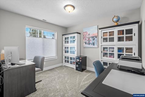 518 Sarah Renee Avenue SE Salem OR 97306