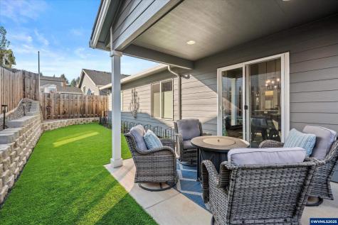518 Sarah Renee Avenue SE Salem OR 97306