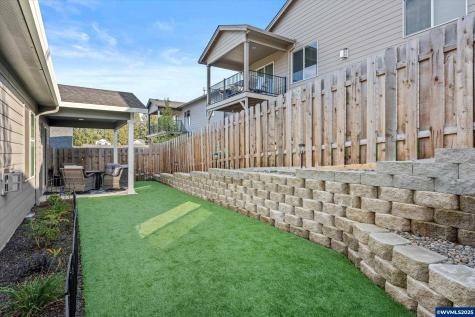 518 Sarah Renee Avenue SE Salem OR 97306