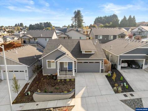 518 Sarah Renee Avenue SE Salem OR 97306