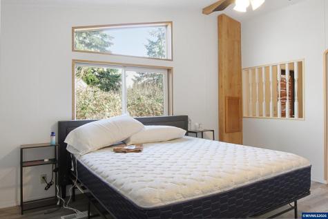 3372 Long Street Sweet Home OR 97386