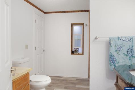 3372 Long Street Sweet Home OR 97386