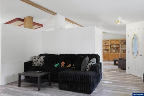 3372 Long Street Sweet Home OR 97386