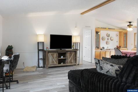 3372 Long Street Sweet Home OR 97386