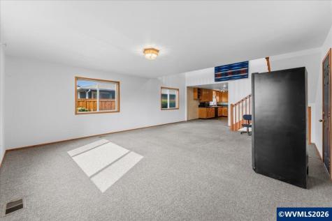 4154 5th Street Hubbard OR 97032