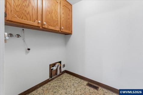 4154 5th Street Hubbard OR 97032