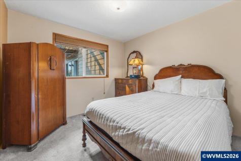 4154 5th Street Hubbard OR 97032