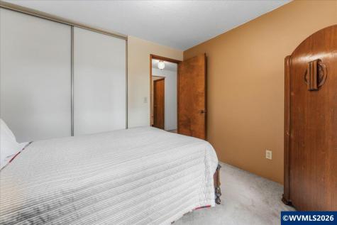 4154 5th Street Hubbard OR 97032