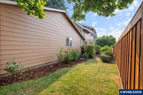 4154 5th Street Hubbard OR 97032