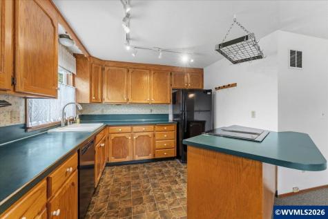 4154 5th Street Hubbard OR 97032