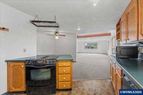 4154 5th Street Hubbard OR 97032
