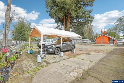 4055 Silverton Road NE Salem OR 97305