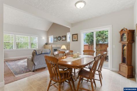 1607 Wood Duck Street Silverton OR 97381