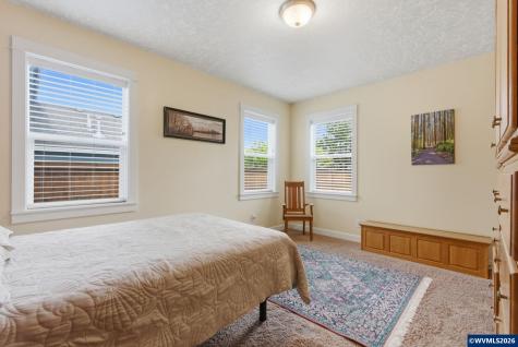 1607 Wood Duck Street Silverton OR 97381