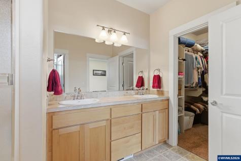 1607 Wood Duck Street Silverton OR 97381