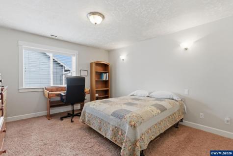 1607 Wood Duck Street Silverton OR 97381