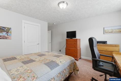 1607 Wood Duck Street Silverton OR 97381