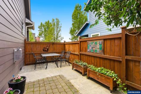 1607 Wood Duck Street Silverton OR 97381