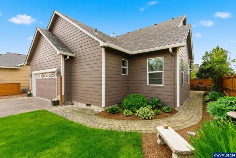 1607 Wood Duck Street Silverton OR 97381