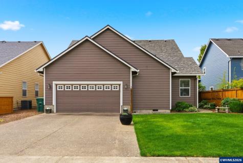1607 Wood Duck Street Silverton OR 97381
